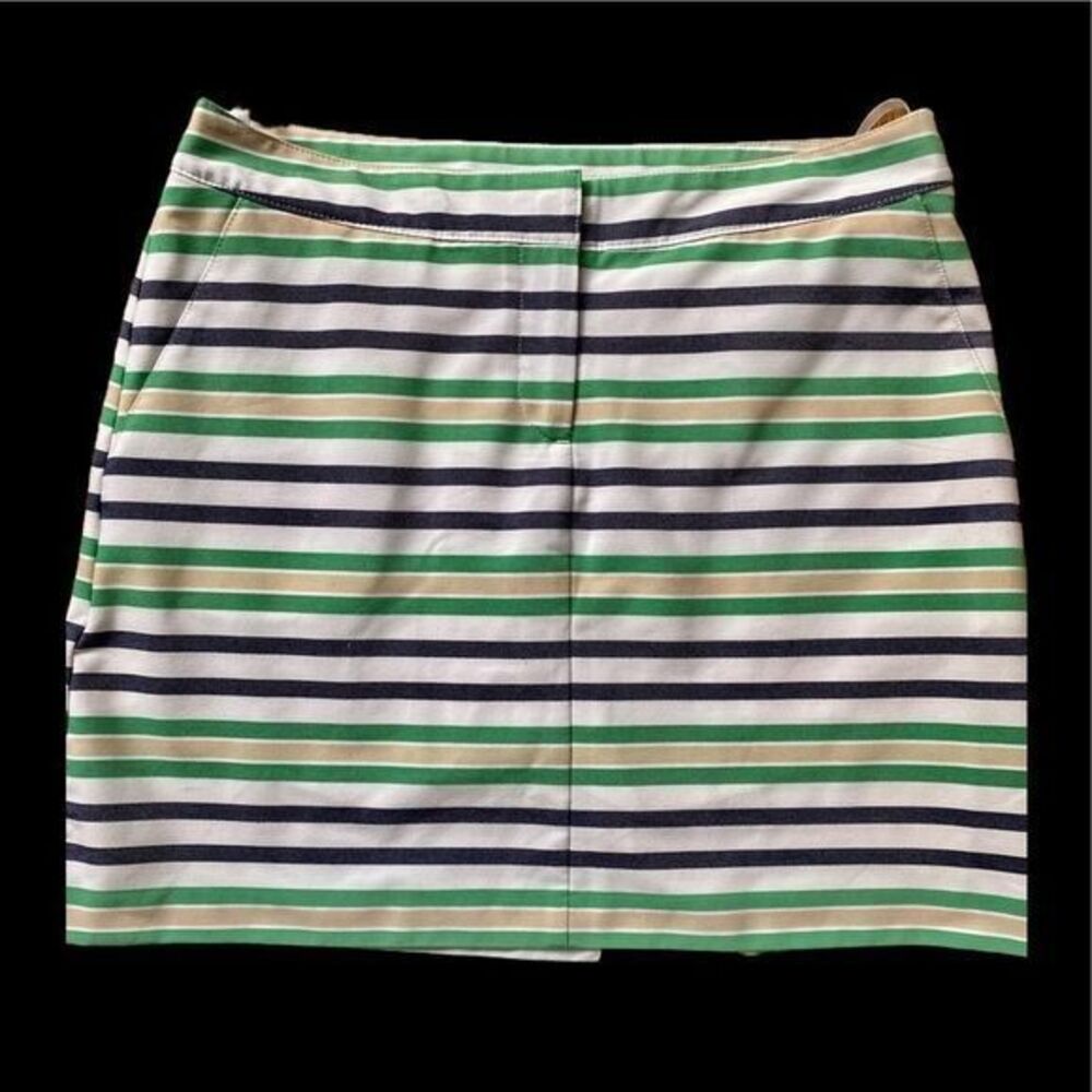 Izod Skort -4 green striped , poly spandex